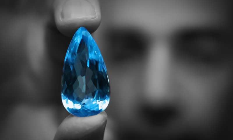 Why Can Blue Diamond Conduct Electricity?