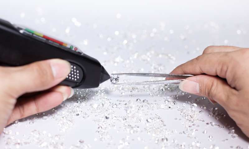 What Happens When A Diamond Tester Beeps?