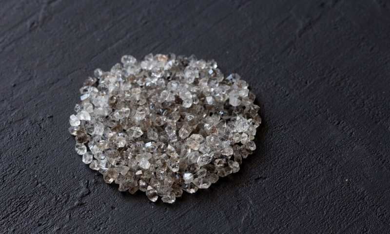 What Is The Difference Between Diamonds And Graphite?