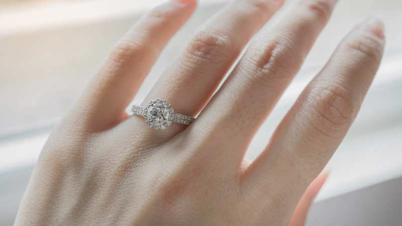 Which Finger Is Best For Diamond Ring?