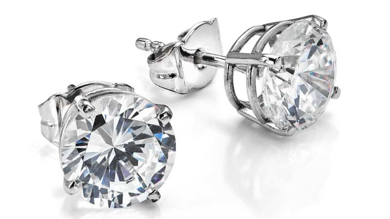 Diamond Earring Setting Types: Options To Consider
