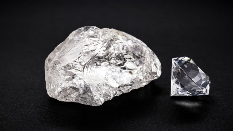 Diamond Vs. Quartz: ​Comparison Guide