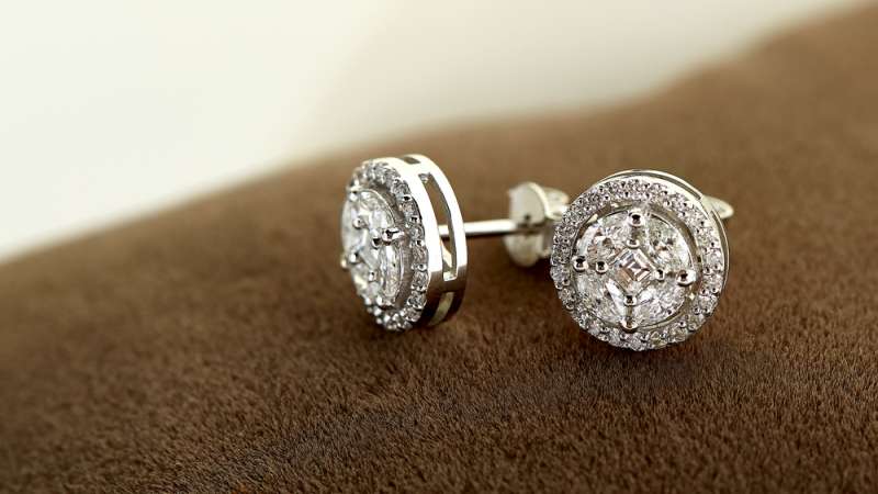Do All Real Diamond Earrings Have Screw Backs?
