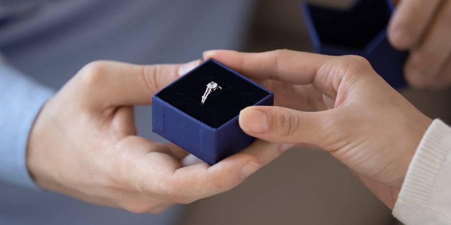 How Much Does It Cost To Insure A Diamond Ring?