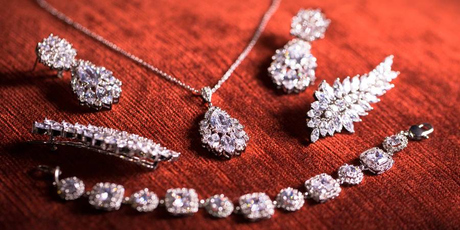 When Did People Start Using Diamonds As Jewelry?