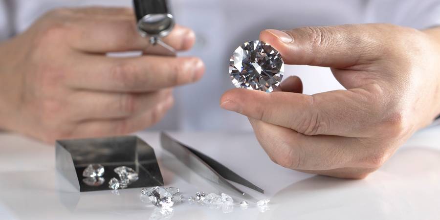 Diamond Buying Guide: How to Choose a Diamond?